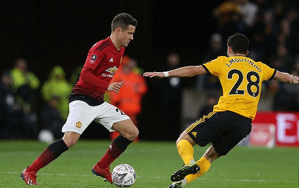 台上展现自 台上展现自